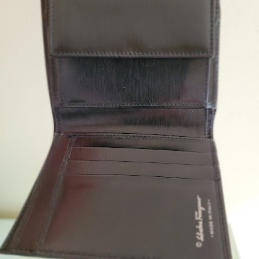 Ferragamo Wallet - Picture 11 of 15
